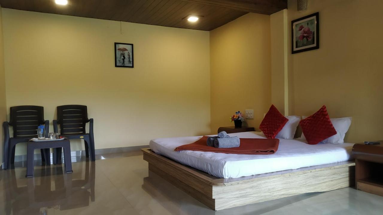 Bluebell Residency Hotel Mahābaleshwar Kültér fotó